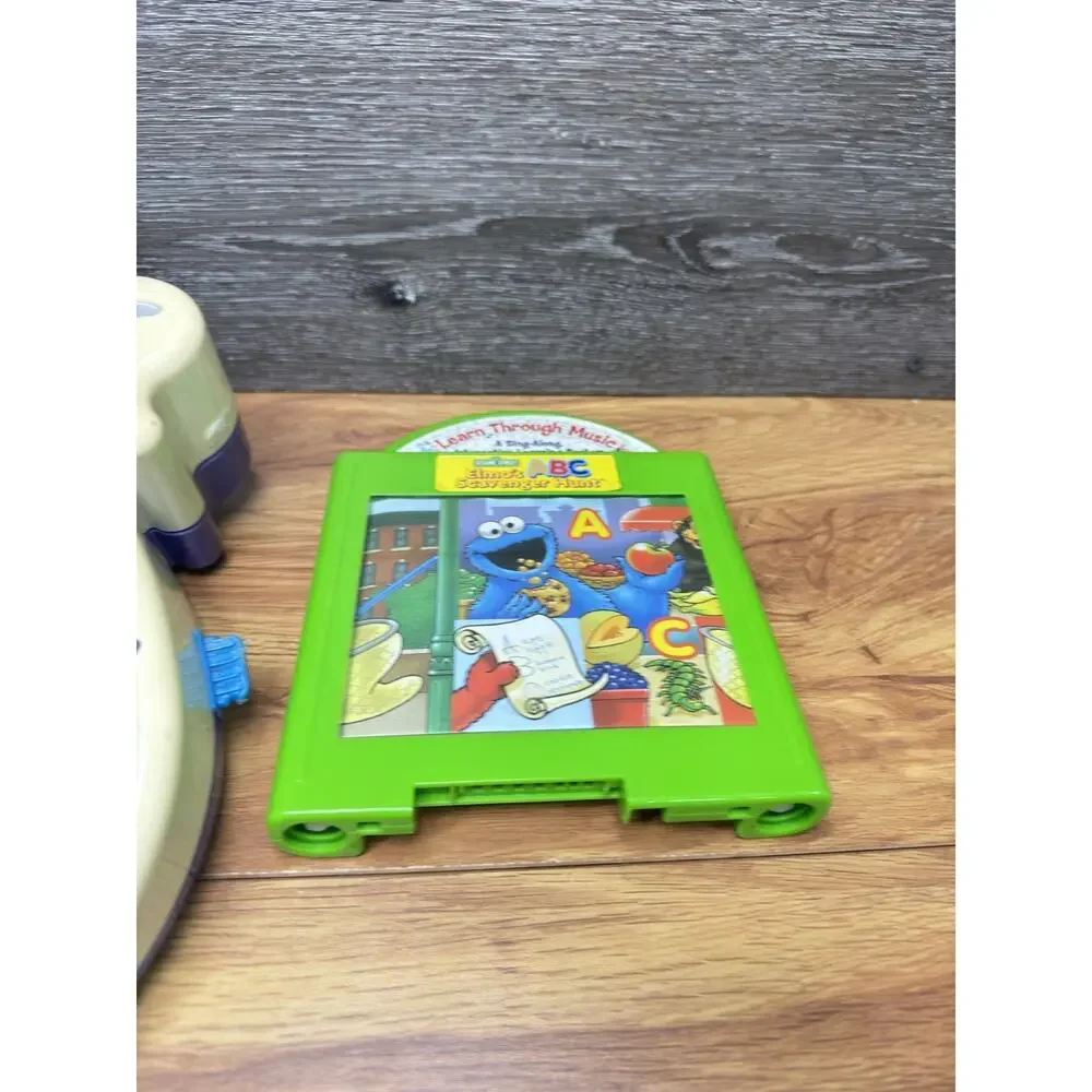2002 Fisher Price Learn Through Music Elmo Sesame Street Mattel Music System
